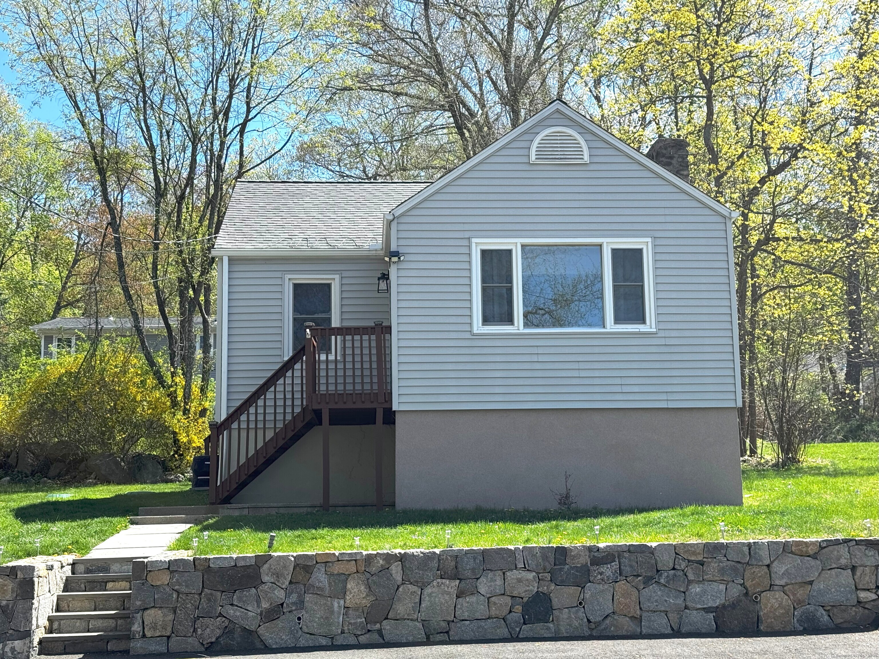 6 Fulton Drive, New Fairfield, Connecticut image 1