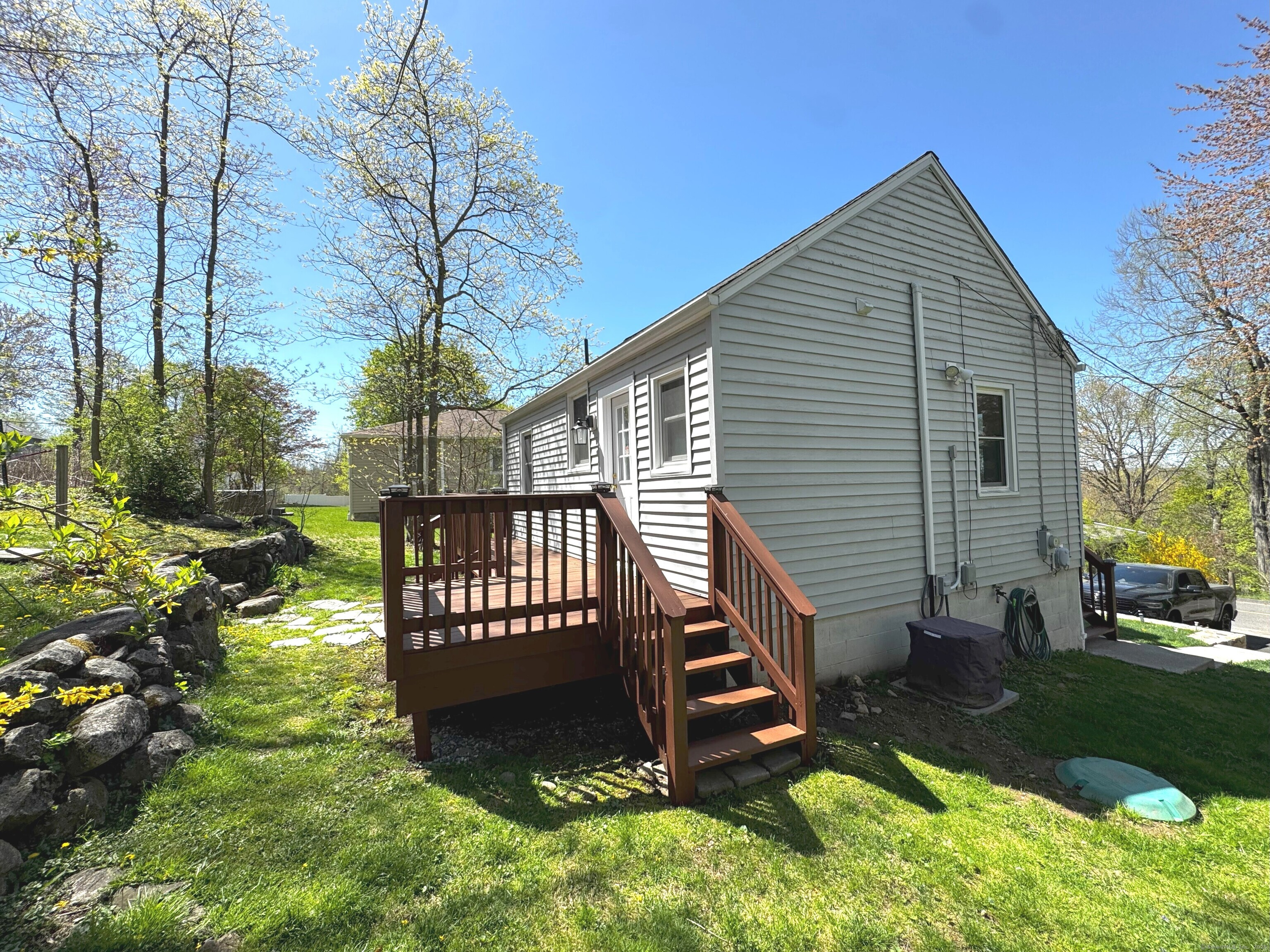 6 Fulton Drive, New Fairfield, Connecticut image 8