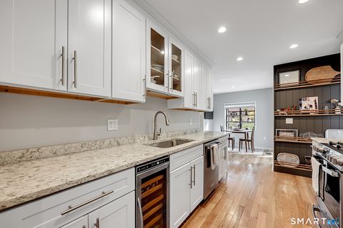 Tiny photo for 5 Vista Terrace #5, Avon, CT 06001 (MLS # 24164545)