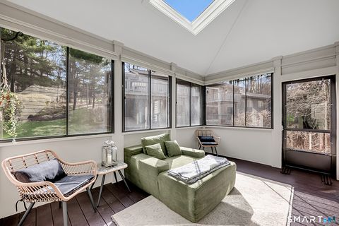 Tiny photo for 5 Vista Terrace #5, Avon, CT 06001 (MLS # 24164545)