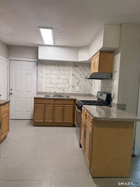 Tiny photo for 158 Alder Street #3, Waterbury, CT 06708 (MLS # 24148185)