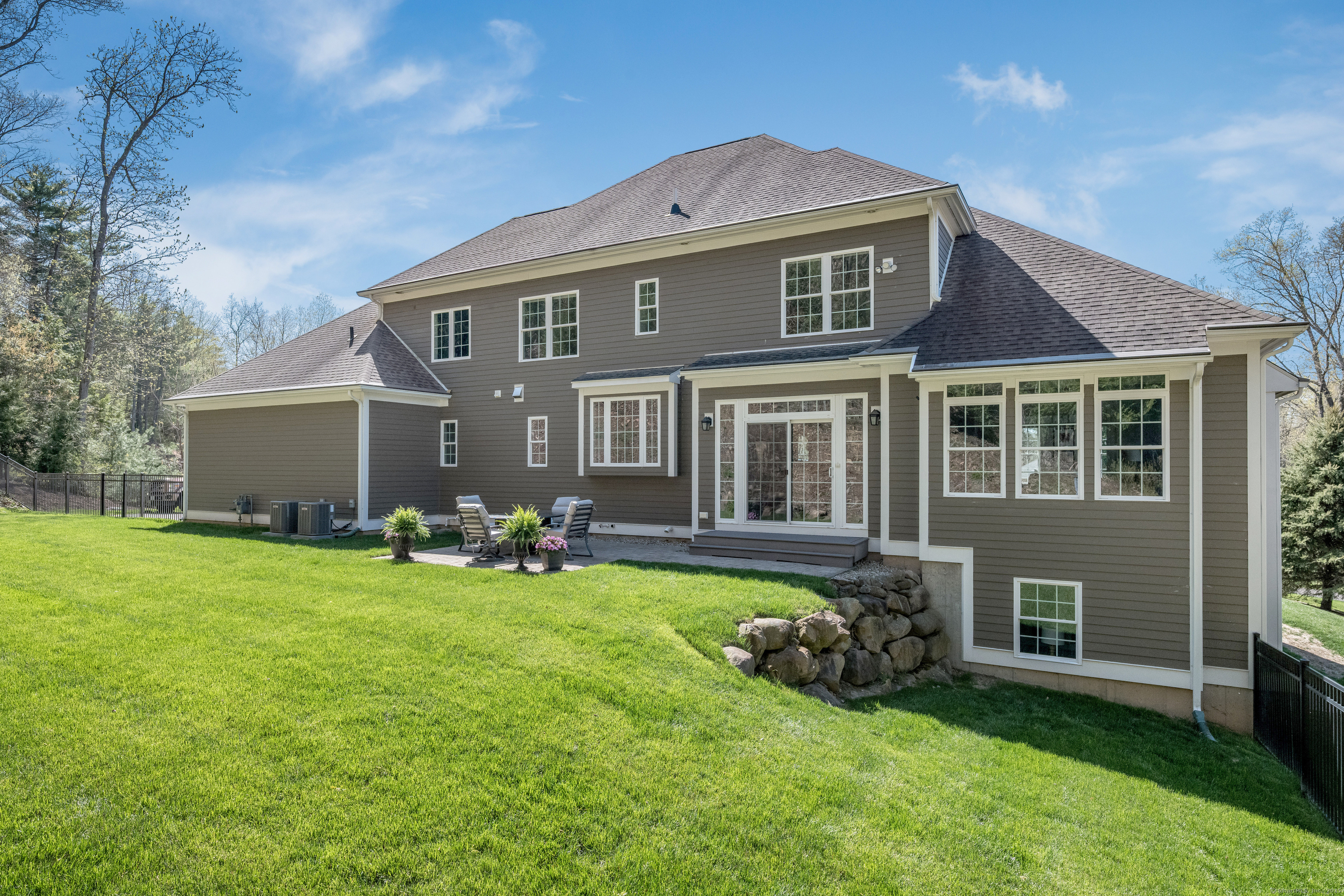 44 W Hills Drive, Avon, Connecticut image 12