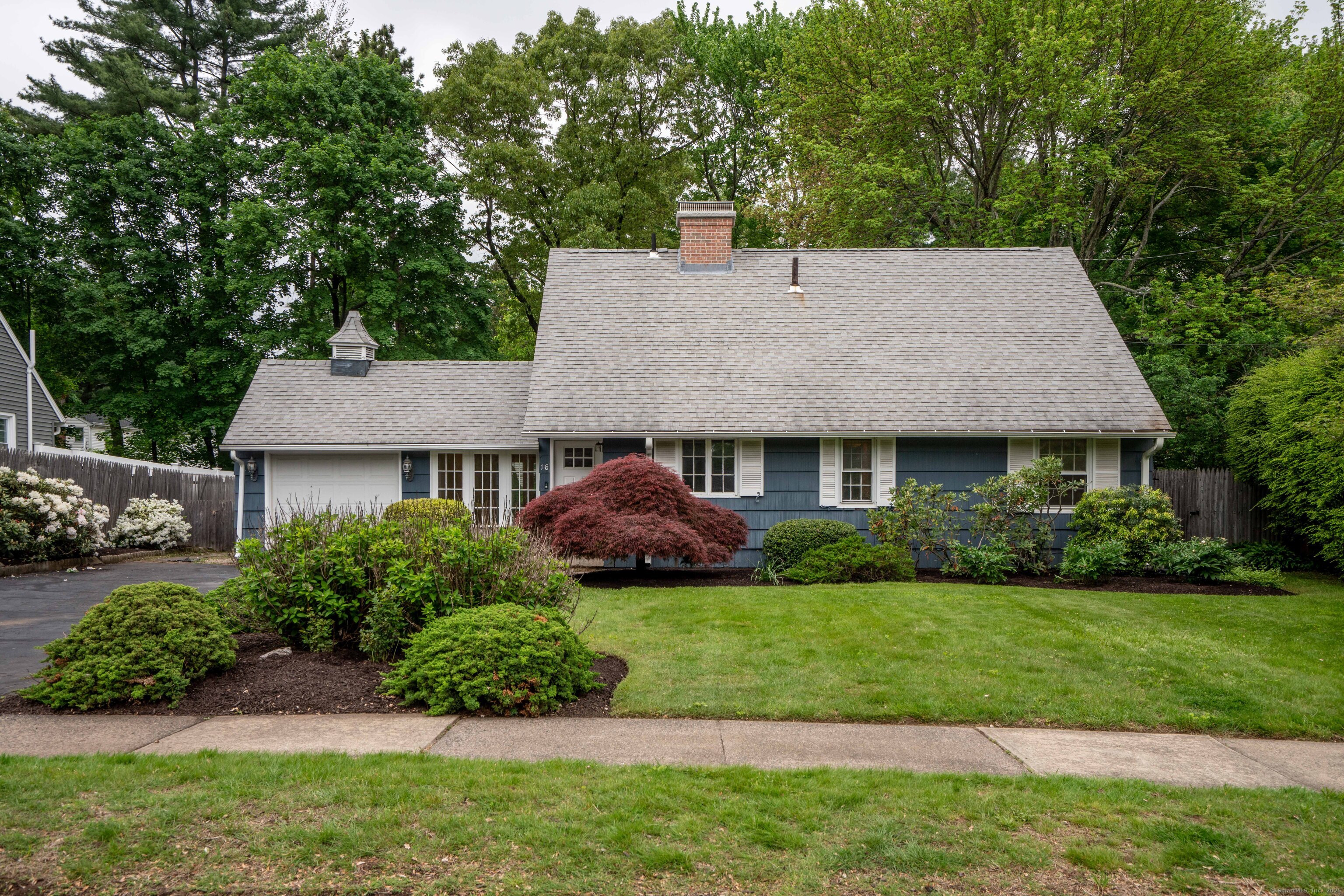 16 Fairfield Road, West Hartford, Connecticut image 1