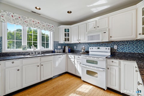Tiny photo for 164 Hammock Road N #23, Westbrook, CT 06498 (MLS # 24206345)