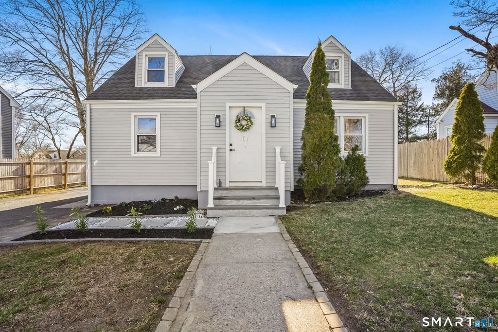 Photo of 1335 Black Rock Turnpike, Fairfield, CT 06825 (MLS # 24162332)