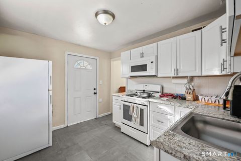 Tiny photo for 4 Hilltop Road, New Haven, CT 06515 (MLS # 24163070)