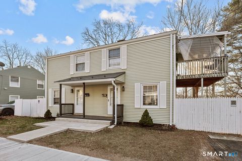 Tiny photo for 4 Hilltop Road, New Haven, CT 06515 (MLS # 24163070)