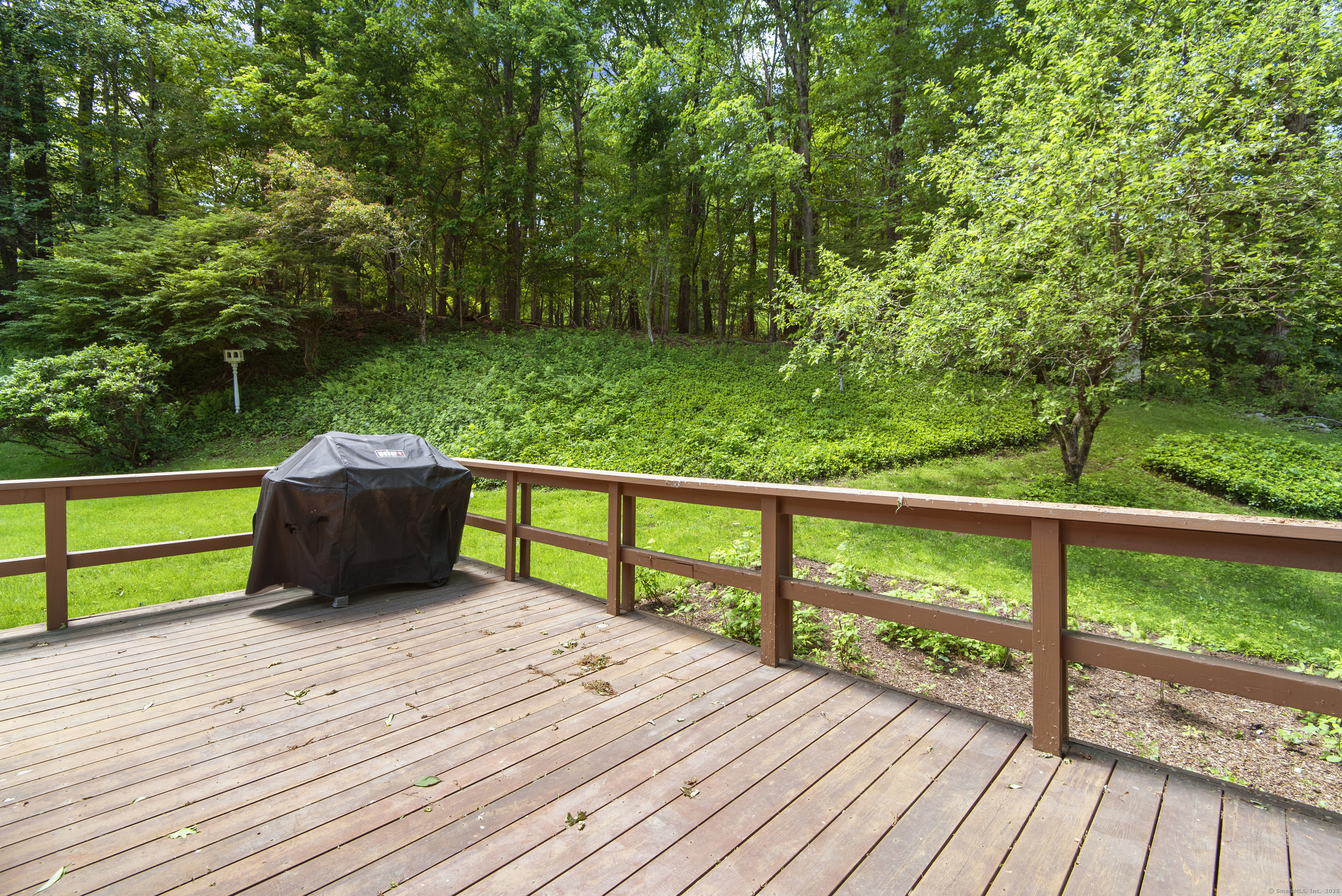 27 Scudder Road, Newtown, Connecticut image 31