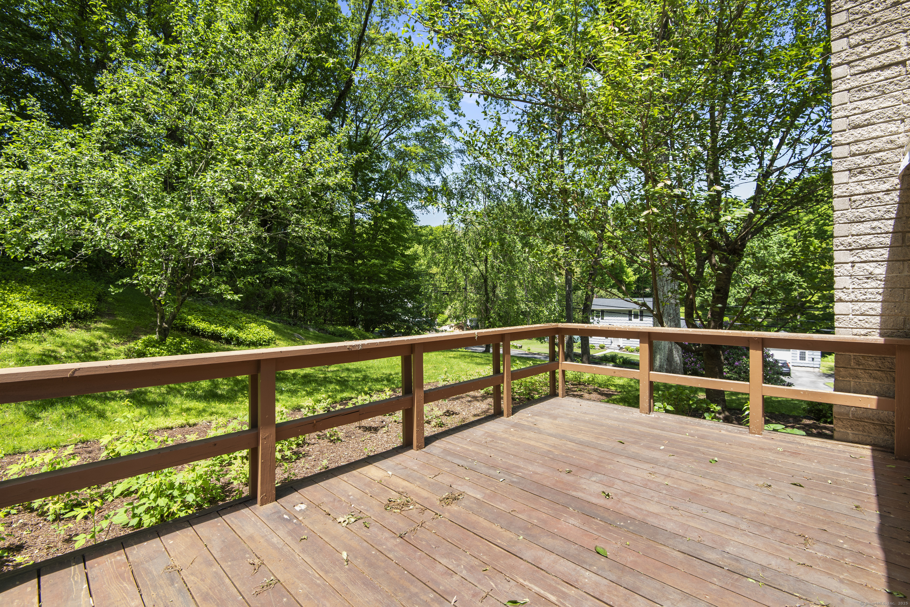 27 Scudder Road, Newtown, Connecticut image 32