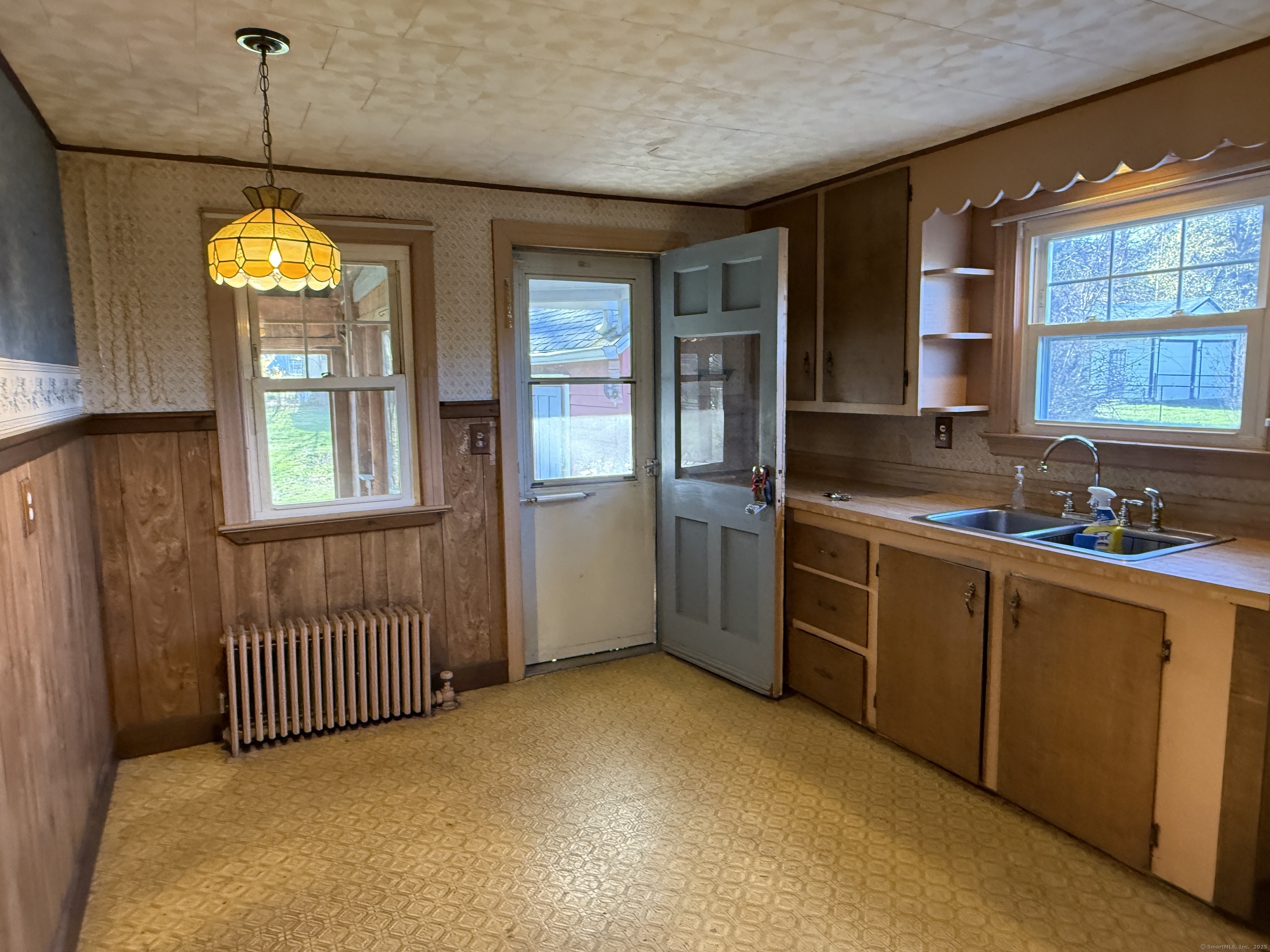51 Jerome Avenue, Bristol, Connecticut image 9