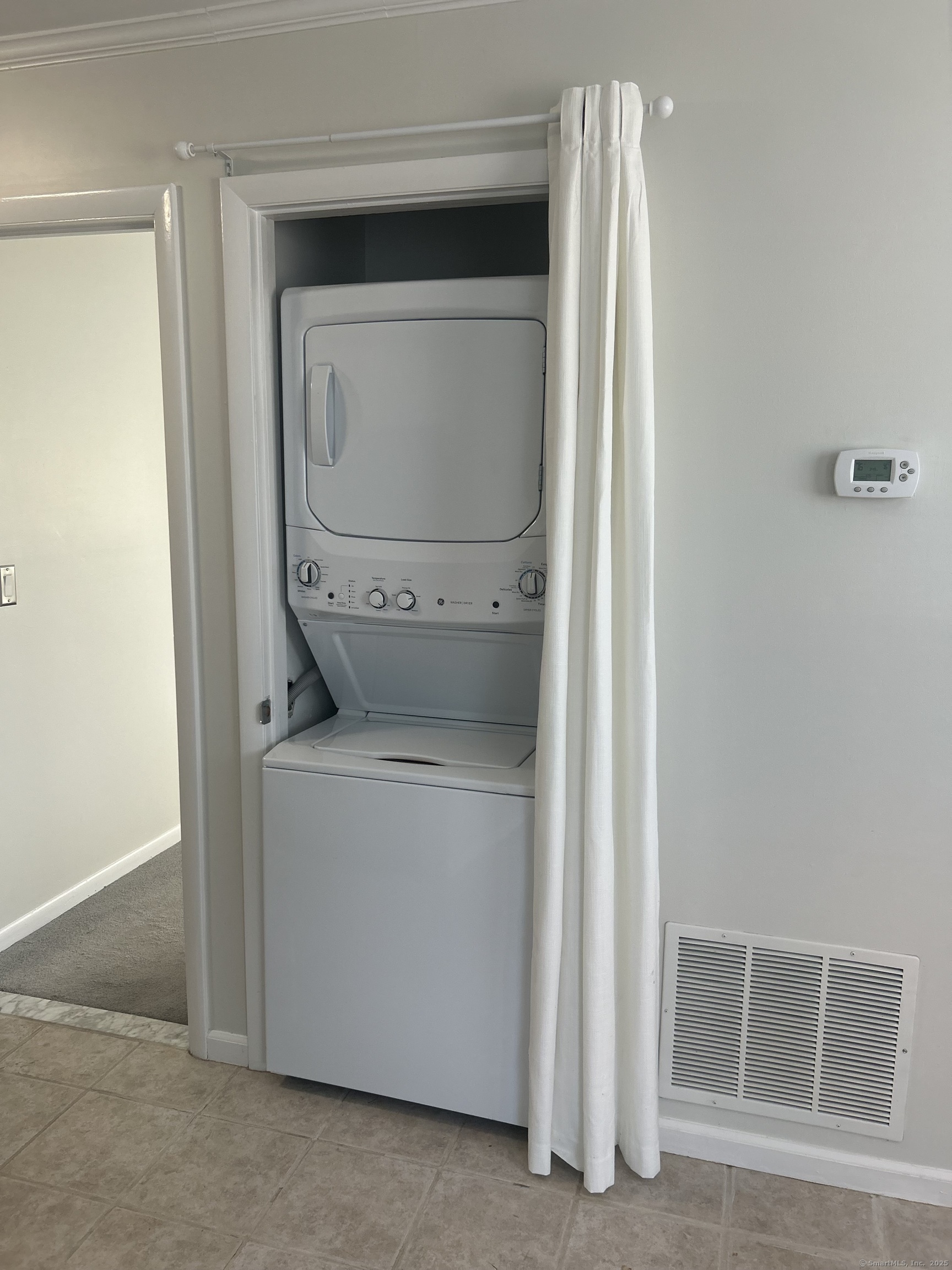 Norwalk, Connecticut 06854, United States, 1 Bedroom Bedrooms, ,1 BathroomBathrooms,Residential,Active,164777