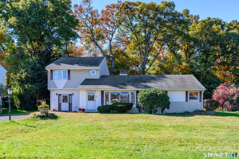 Photo of 7 Apple Blossom Lane, Danbury, CT 06811 (MLS # 24213087)