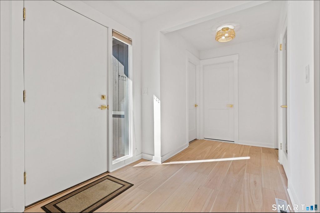 Photo of 133 Bannock Lane #B, Stratford, CT 06614 (MLS # 24153059)