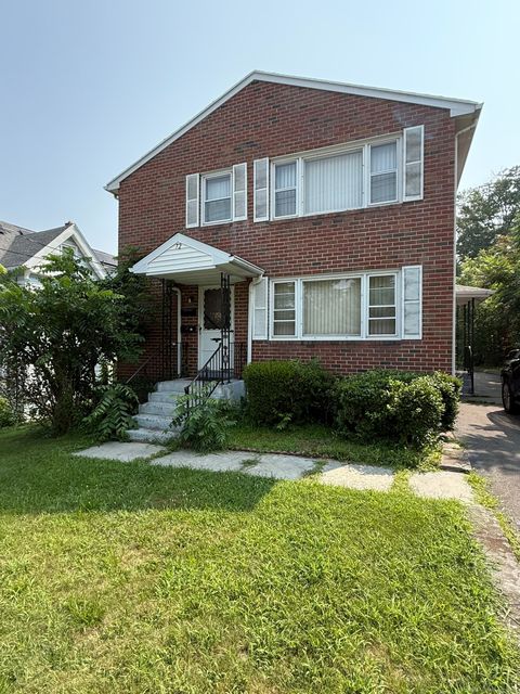 Photo of 72 Victoria Road, New Britain, CT 06052 (MLS # 24114794)