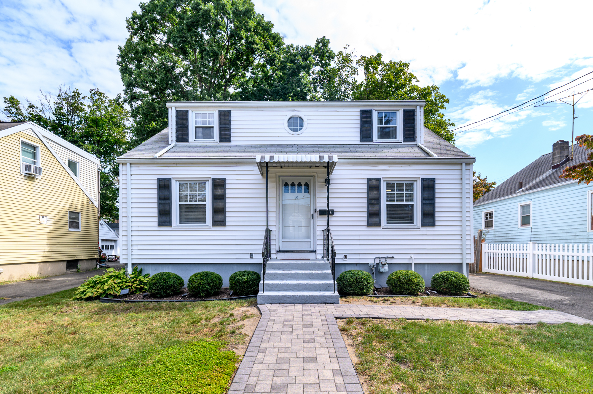 2 Bridge Street, Norwalk, Connecticut - 3 Bedrooms  
1 Bathrooms  
6 Rooms - 