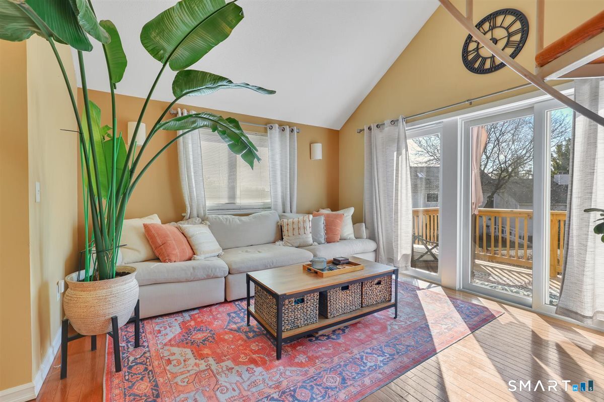 11 Valley Run Drive 11