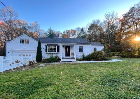158 Jelliff Mill Road New Canaan CT 06840