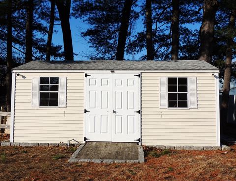 A home in Windsor Locks