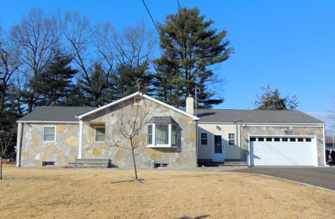 A home in Windsor Locks