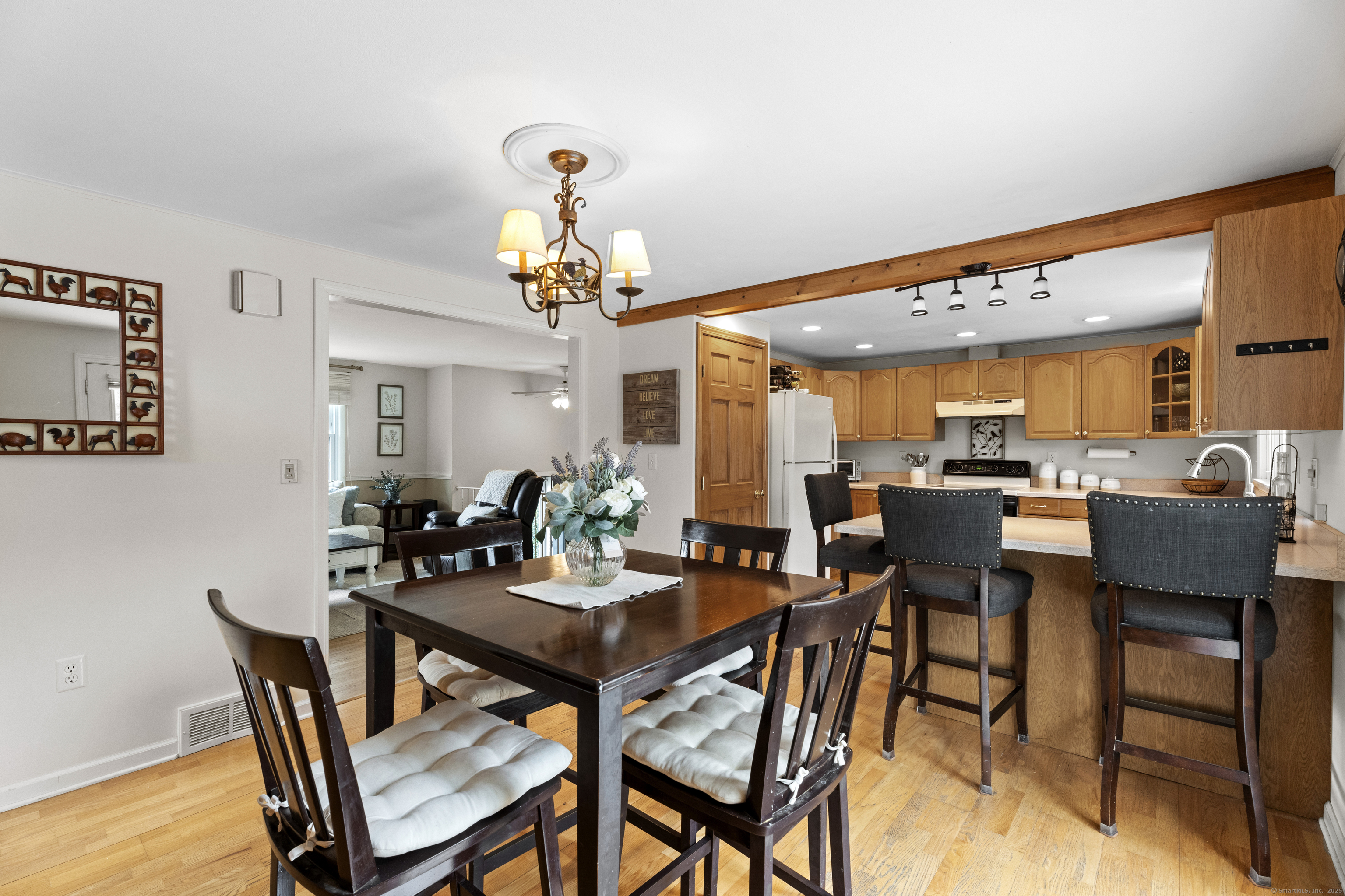 16 Willow Lane, Clinton, Connecticut image 11