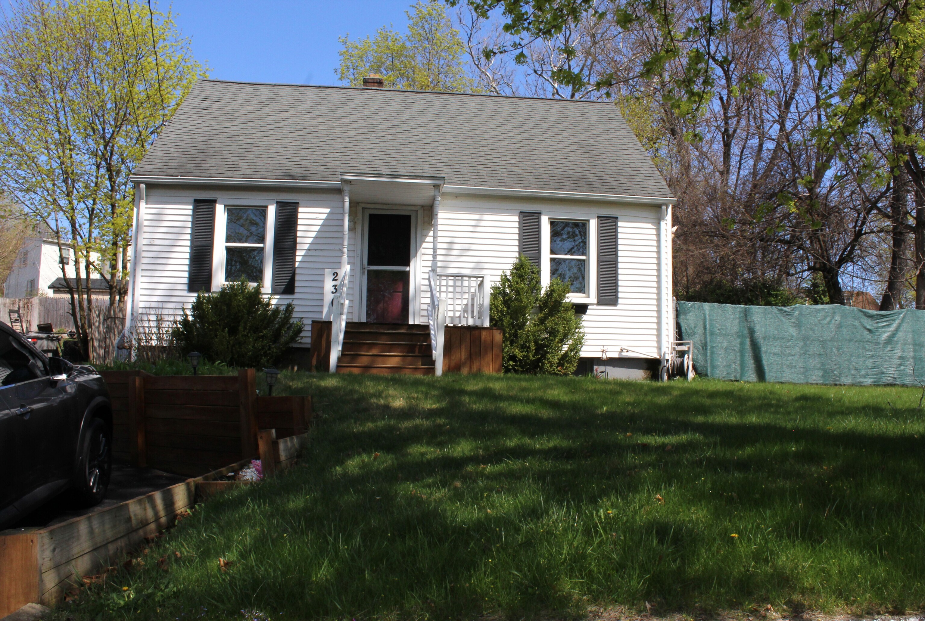 230 W Washington Street, Bristol, Connecticut image 2