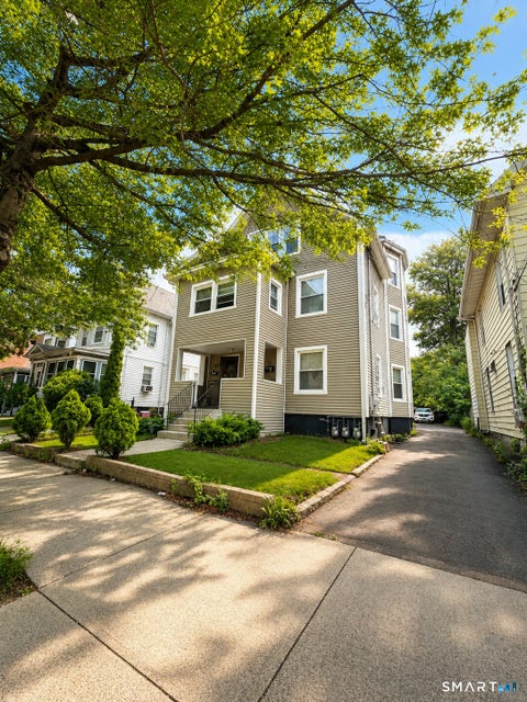 Photo of 133 Shelton Avenue, New Haven, CT 06511 (MLS # 24199103)