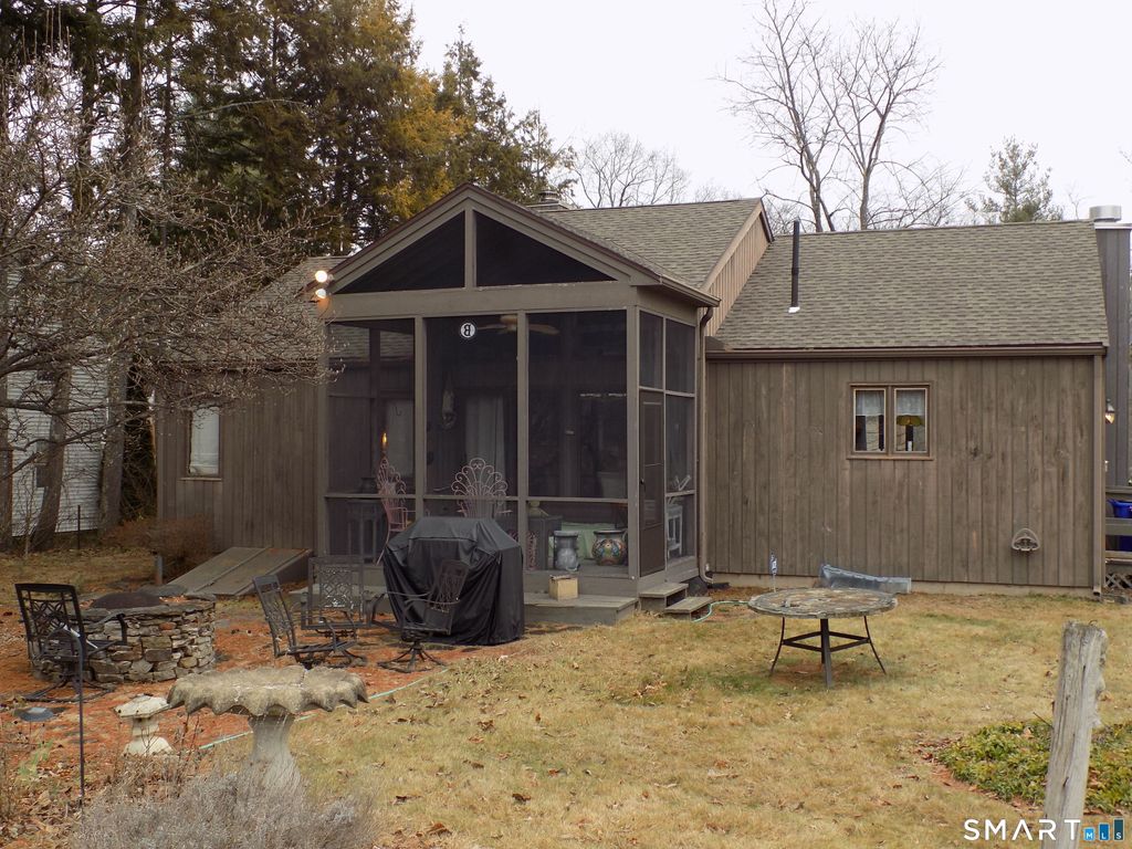 Photo of 9-1/2 E Tomstead Road, Simsbury, CT 06070 (MLS # 24149118)