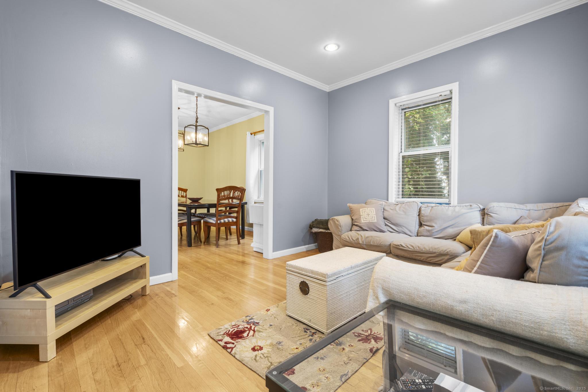 709 Tunxis Hill Road