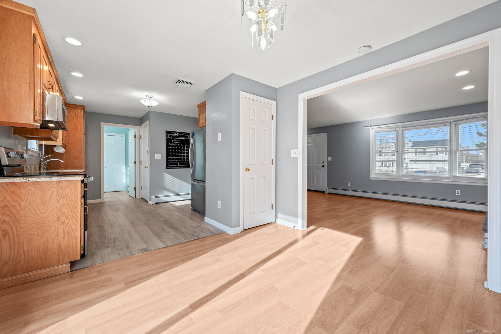 24 Hollis Lane, Plainville, Connecticut image 9