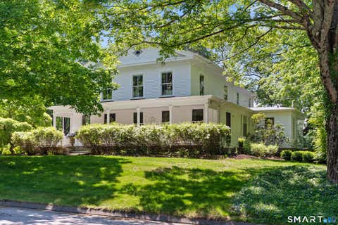 Homes For Sale - 46 West Avenue<br/> Middlesex County, Essex, CT 06426