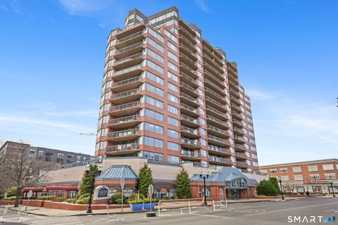 Photo of 25 Forest Street #APT 12E, Stamford, CT 06901 (MLS # 24153064)