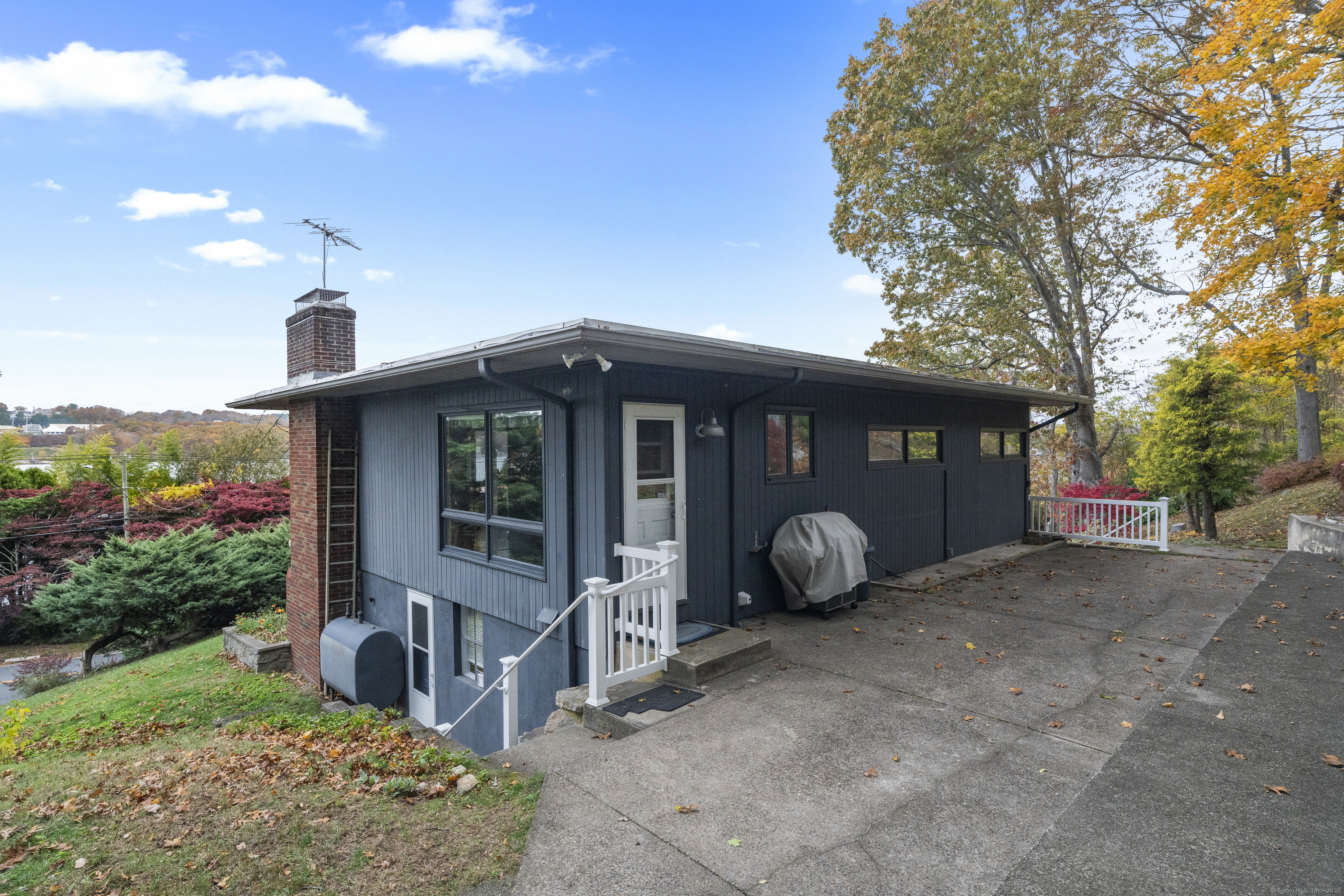 621 Military Highway