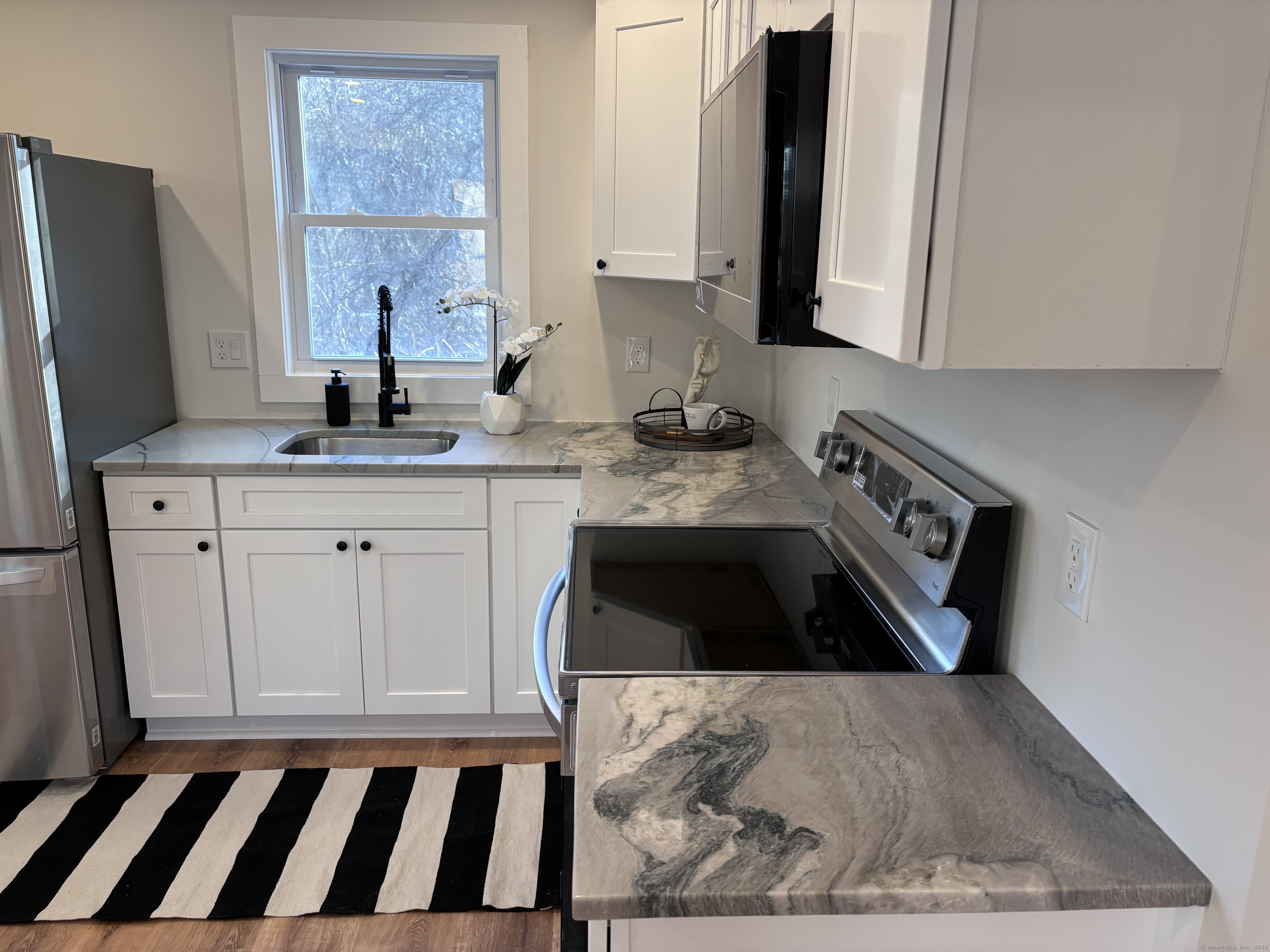 122 Dunham Street, Norwich, Connecticut image 8