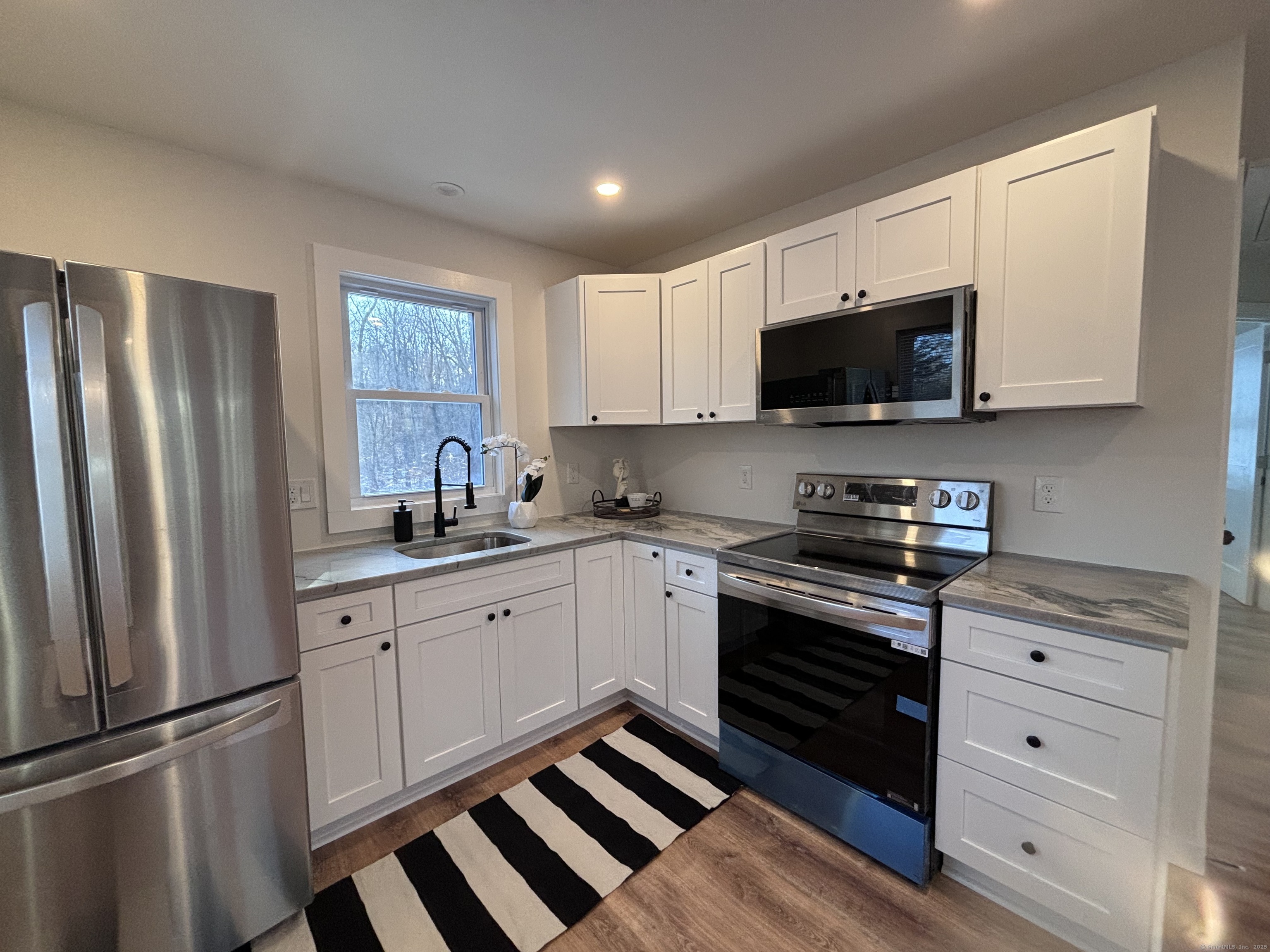 122 Dunham Street, Norwich, Connecticut image 5