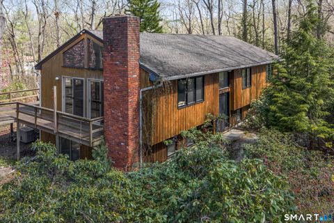 Photo of 34 Dorethy Road, Redding, CT 06896 (MLS # 24168666)