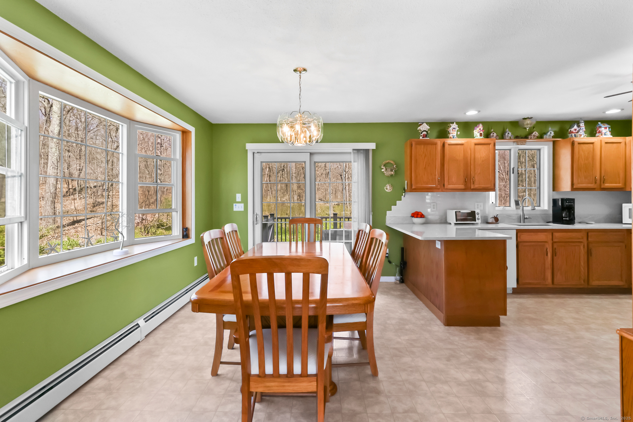29 Bridle Trail Drive, Naugatuck, Connecticut image 9