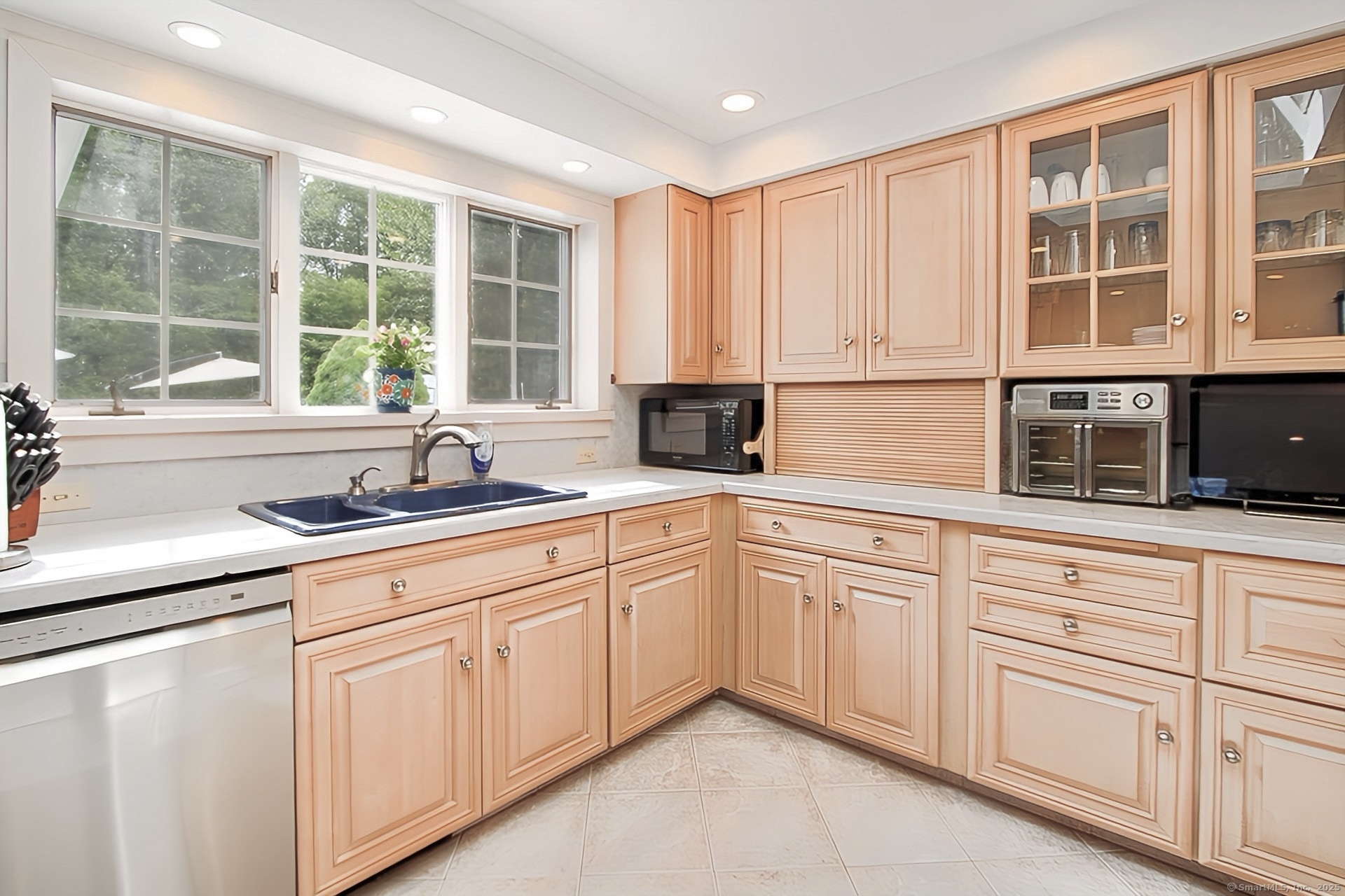 47 Delmont Road, East Hartford, Connecticut image 9