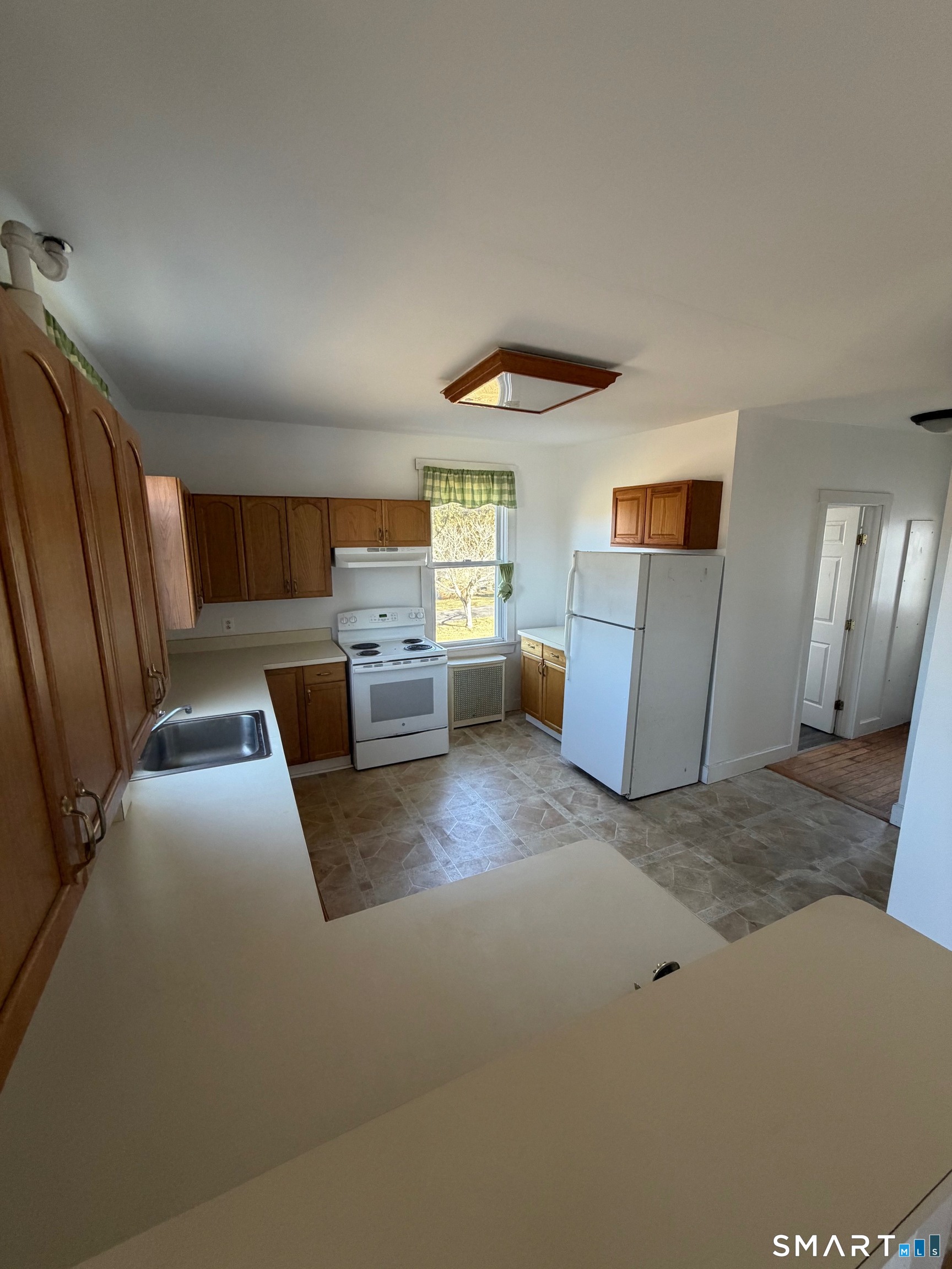 216 High Rock Road 3