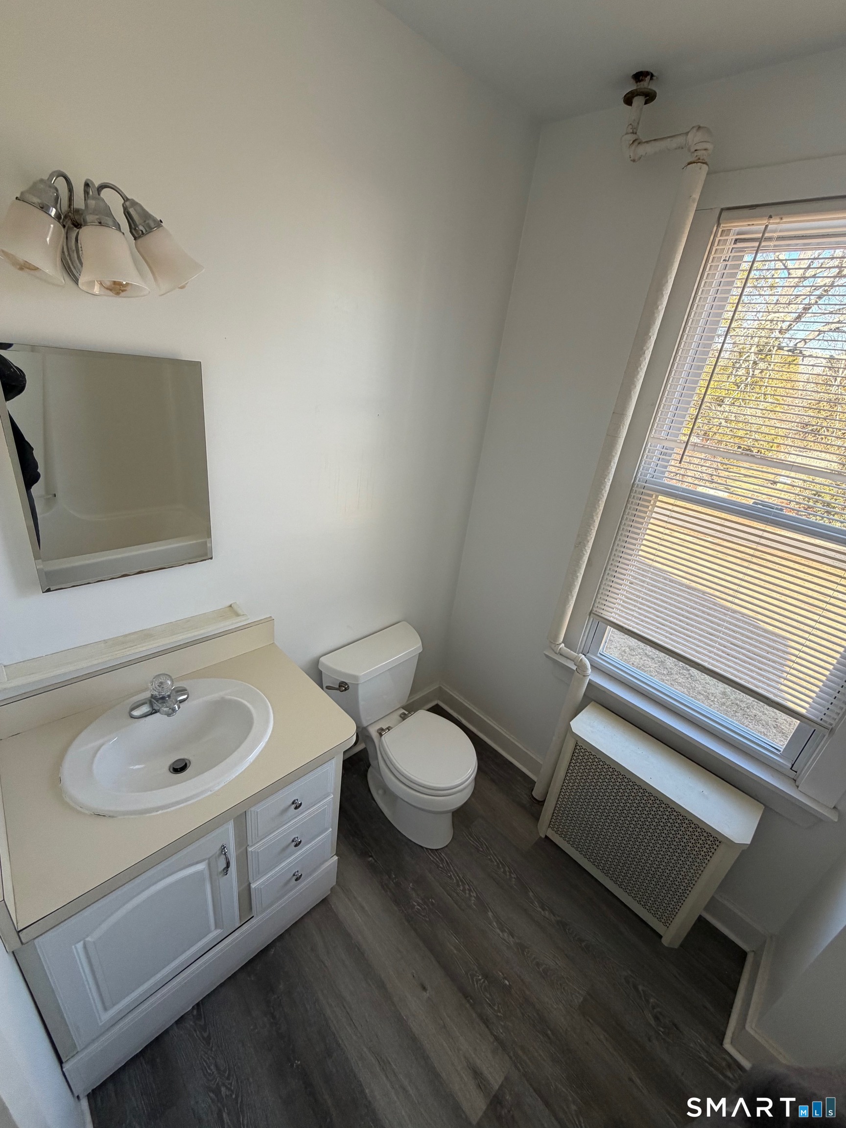 216 High Rock Road 3