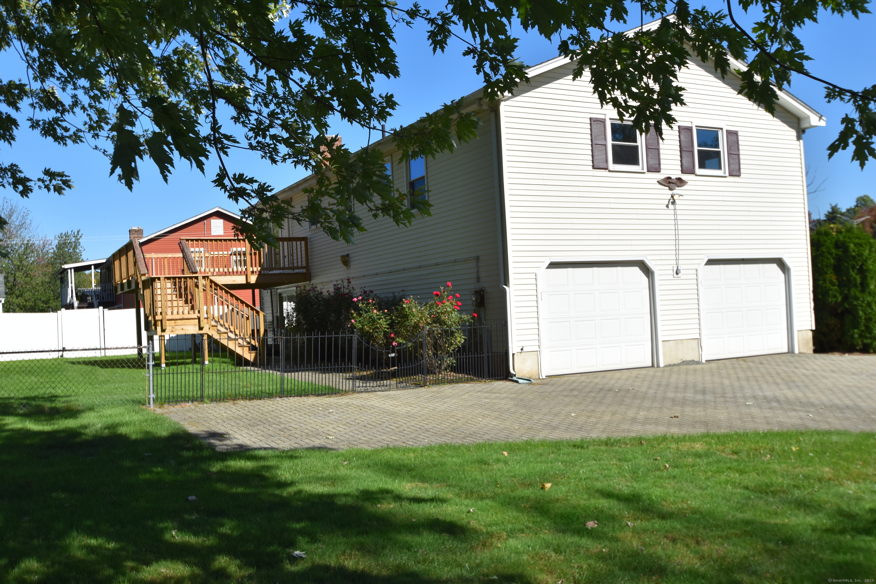 107 Sunnyfield Drive