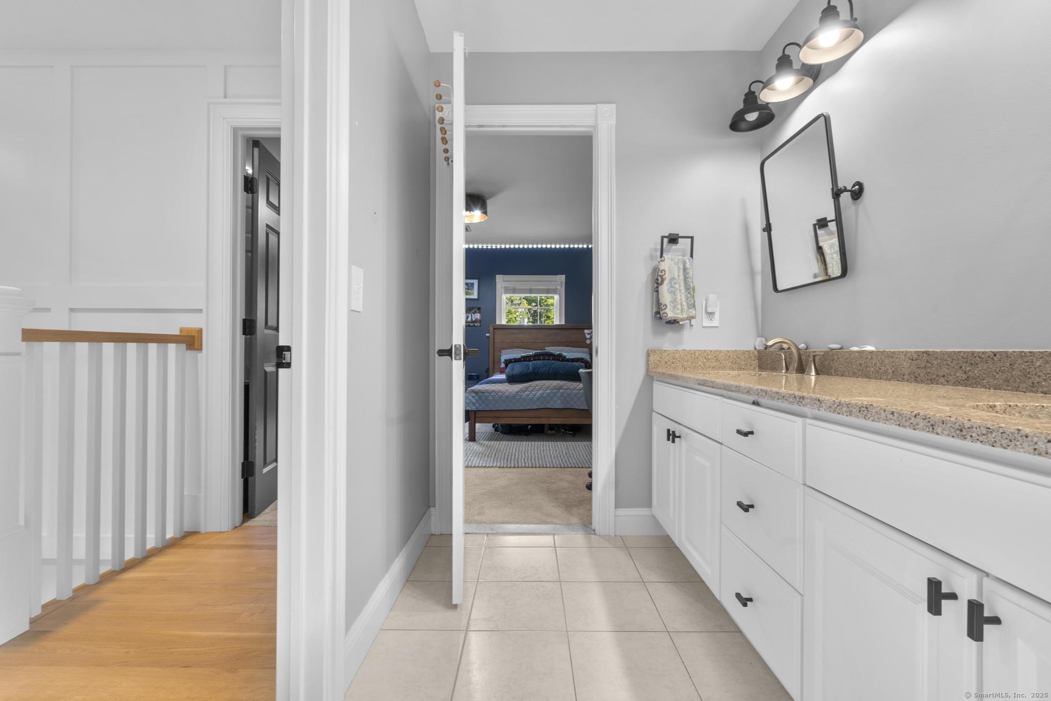 Avon, Connecticut 06001, United States, 4 Bedrooms Bedrooms, ,4 BathroomsBathrooms,Residential,Pending,201127