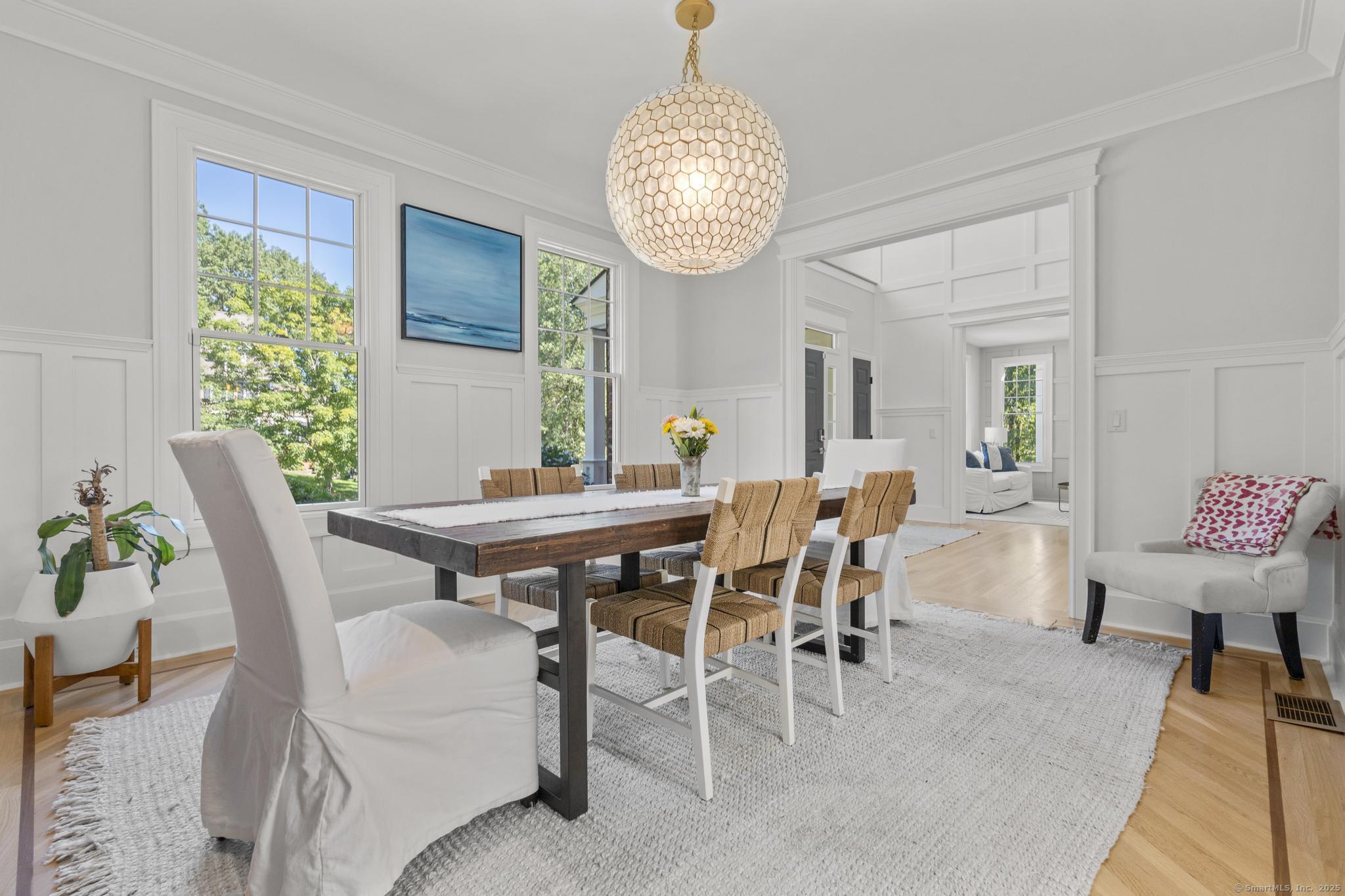 Avon, Connecticut 06001, United States, 4 Bedrooms Bedrooms, ,4 BathroomsBathrooms,Residential,Pending,201127