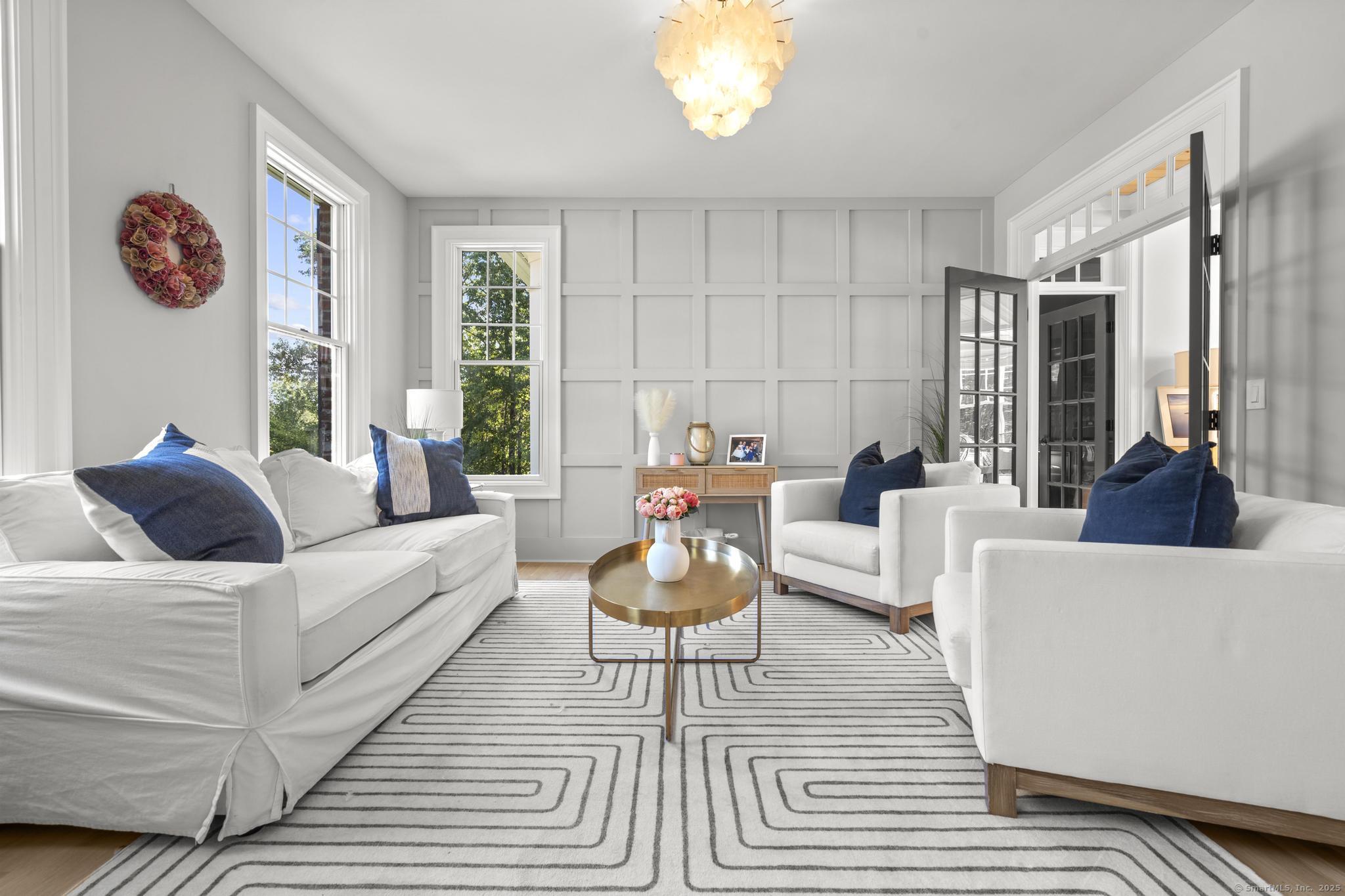 Avon, Connecticut 06001, United States, 4 Bedrooms Bedrooms, ,4 BathroomsBathrooms,Residential,Pending,201127