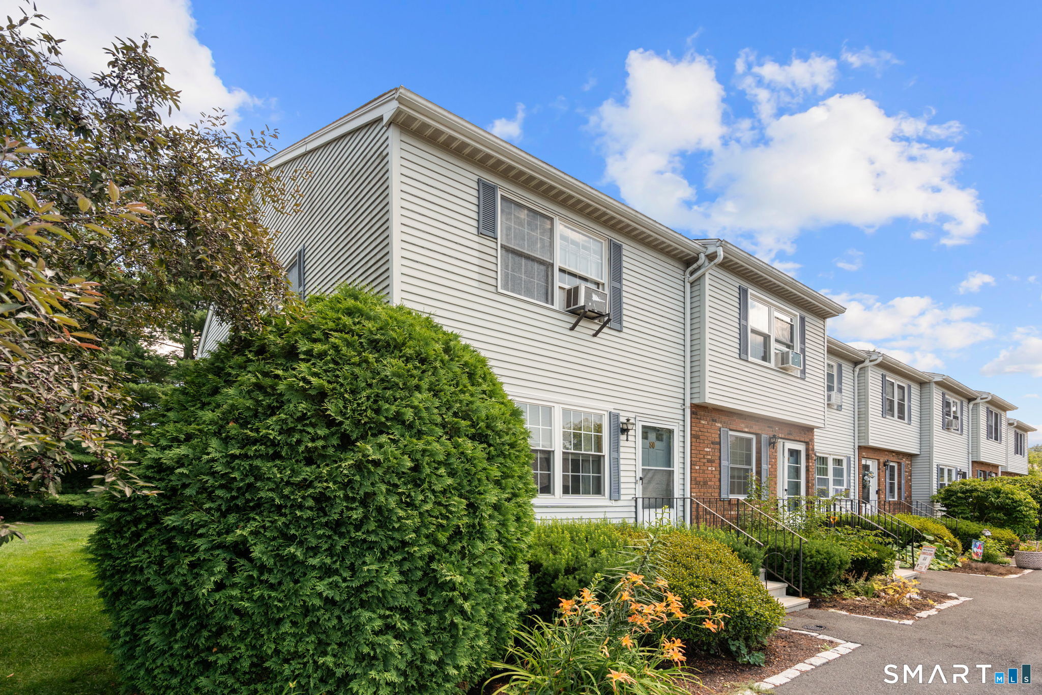 13 Holt Street 80