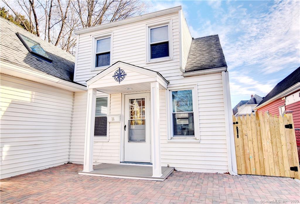 Rental Property at 26 Willow Street, Milford, Connecticut - Bedrooms: 2 
Bathrooms: 1 
Rooms: 5  - $1,995 MO.