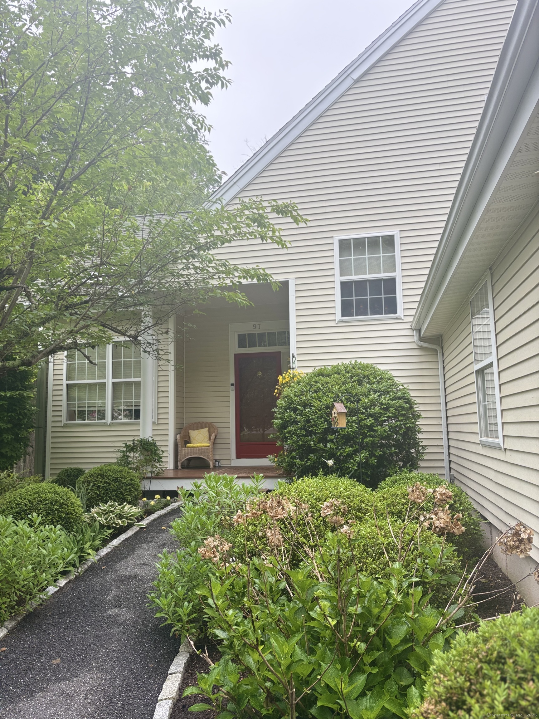 Sullivan Farm 97, New Milford, Connecticut - 3 Bedrooms  
4 Bathrooms  
7 Rooms - 