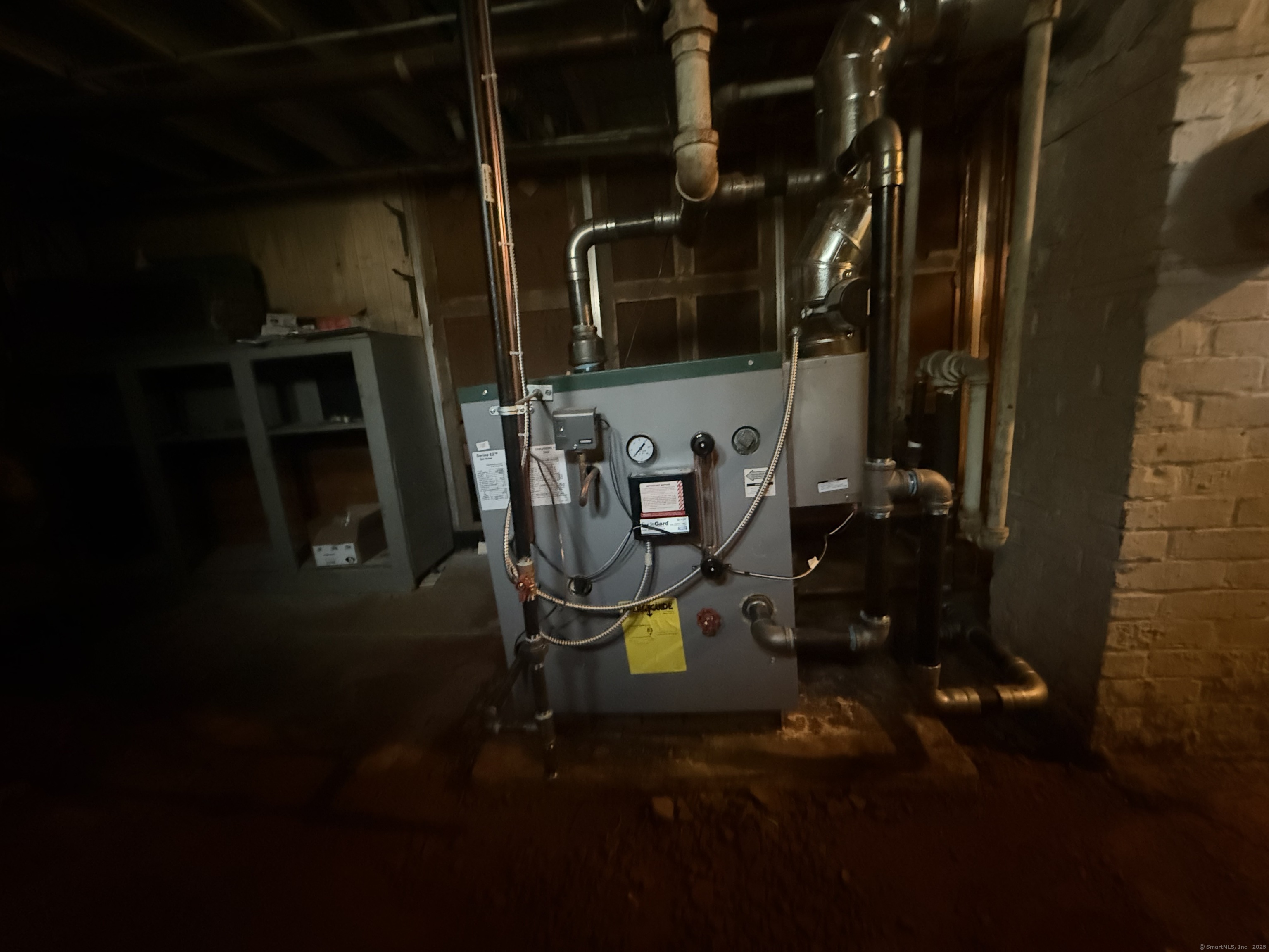 Bristol, Connecticut 06010, United States, 3 Bedrooms Bedrooms, ,2 BathroomsBathrooms,Residential,Active,170727