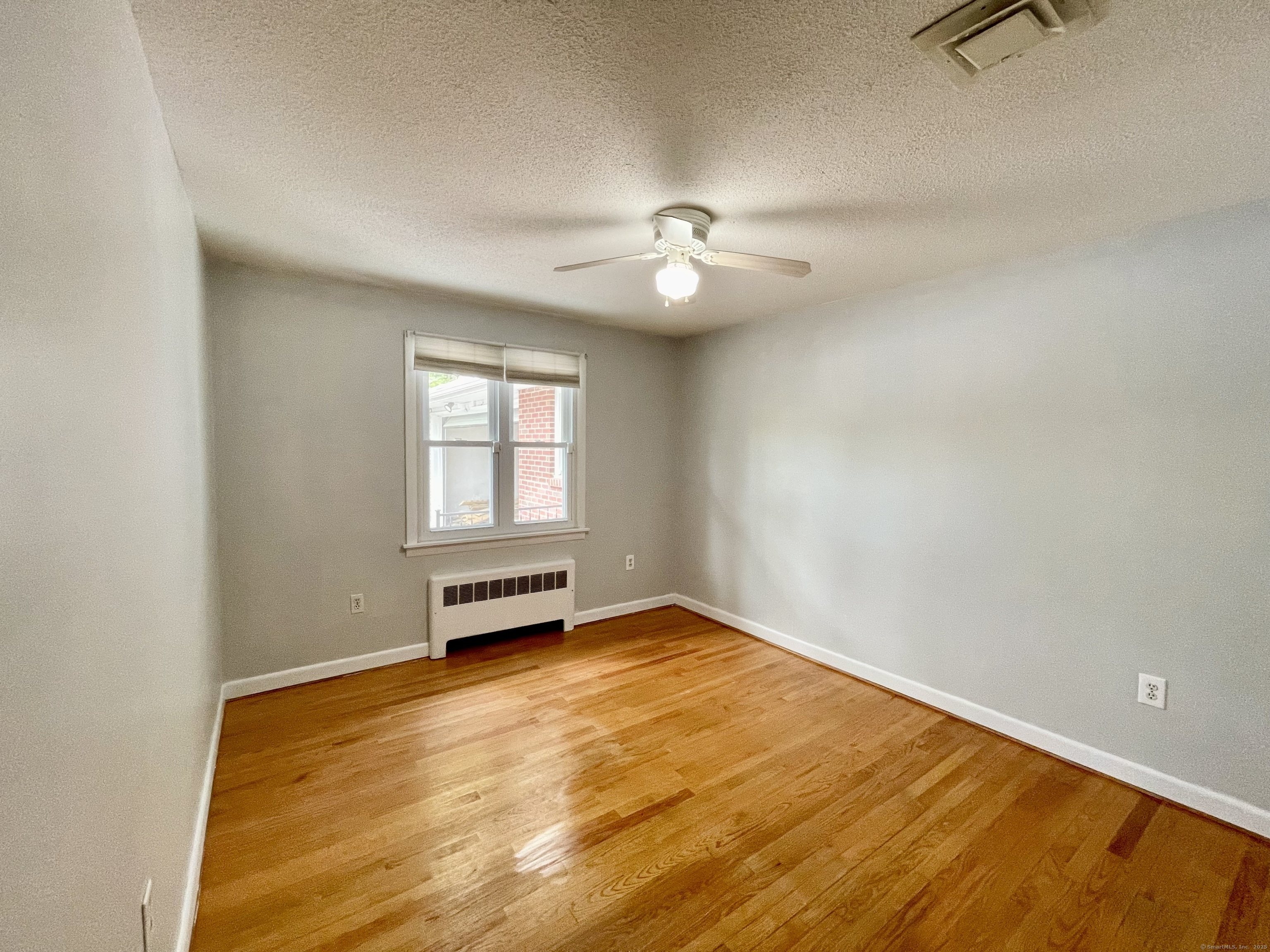 West Hartford, Connecticut 06117, United States, 3 Bedrooms Bedrooms, ,2 BathroomsBathrooms,Residential,Active,122746