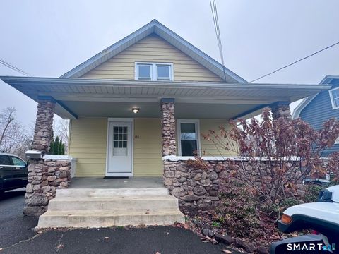 Photo of 85 Ivy Street #B, Branford, CT 06405 (MLS # 24145110)