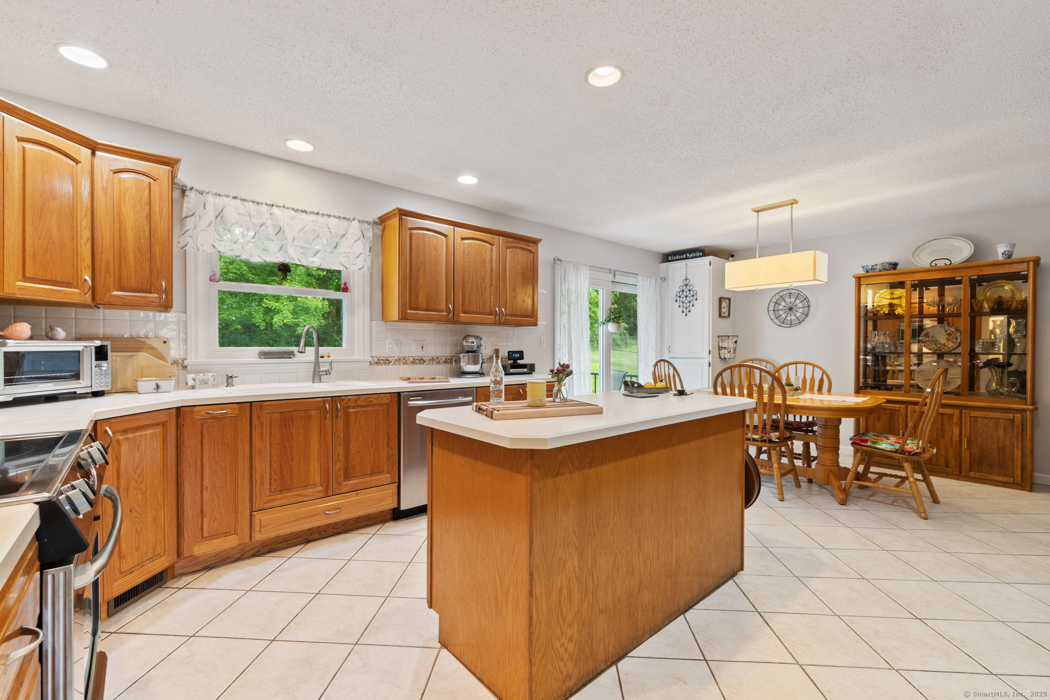 19 Ridgeview Drive, Ellington, Connecticut image 16